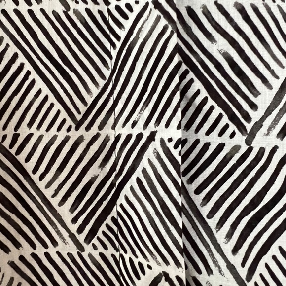 Foxcroft Patterned 100% Tencel Easy Care Button Down Blouse New 14 - Picture 8 of 9